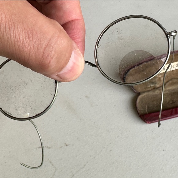 Antique Windsor Style Eyeglasses with case - Picture 3 of 4